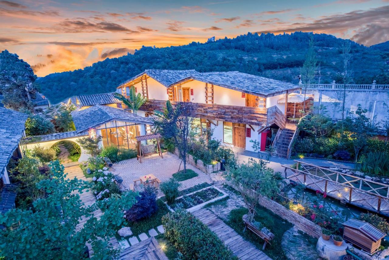 Yan Qi Si He Homestay Куньмін Екстер'єр фото