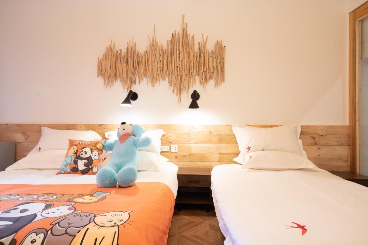 Yan Qi Si He Homestay Куньмін Екстер'єр фото